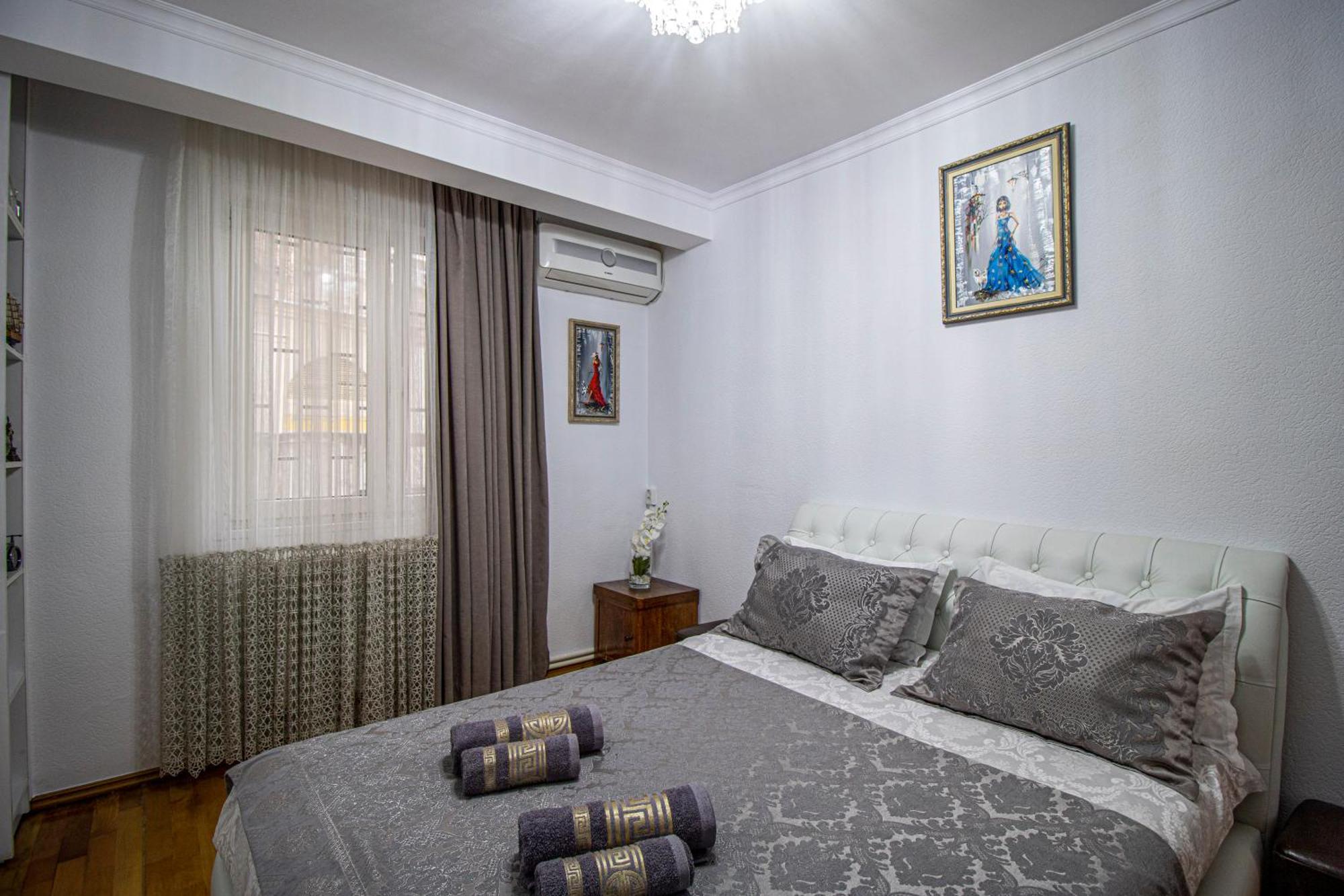Cozy Apartment On Kostava Tbilisi Eksteriør billede