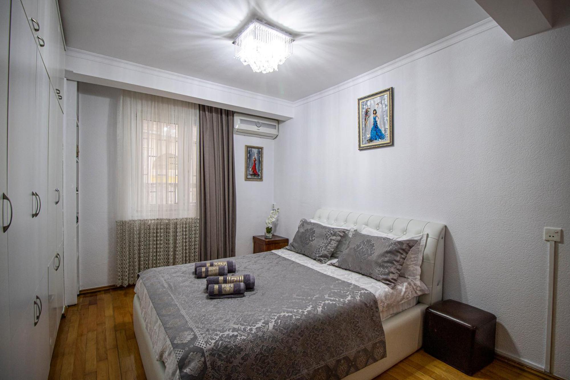 Cozy Apartment On Kostava Tbilisi Eksteriør billede