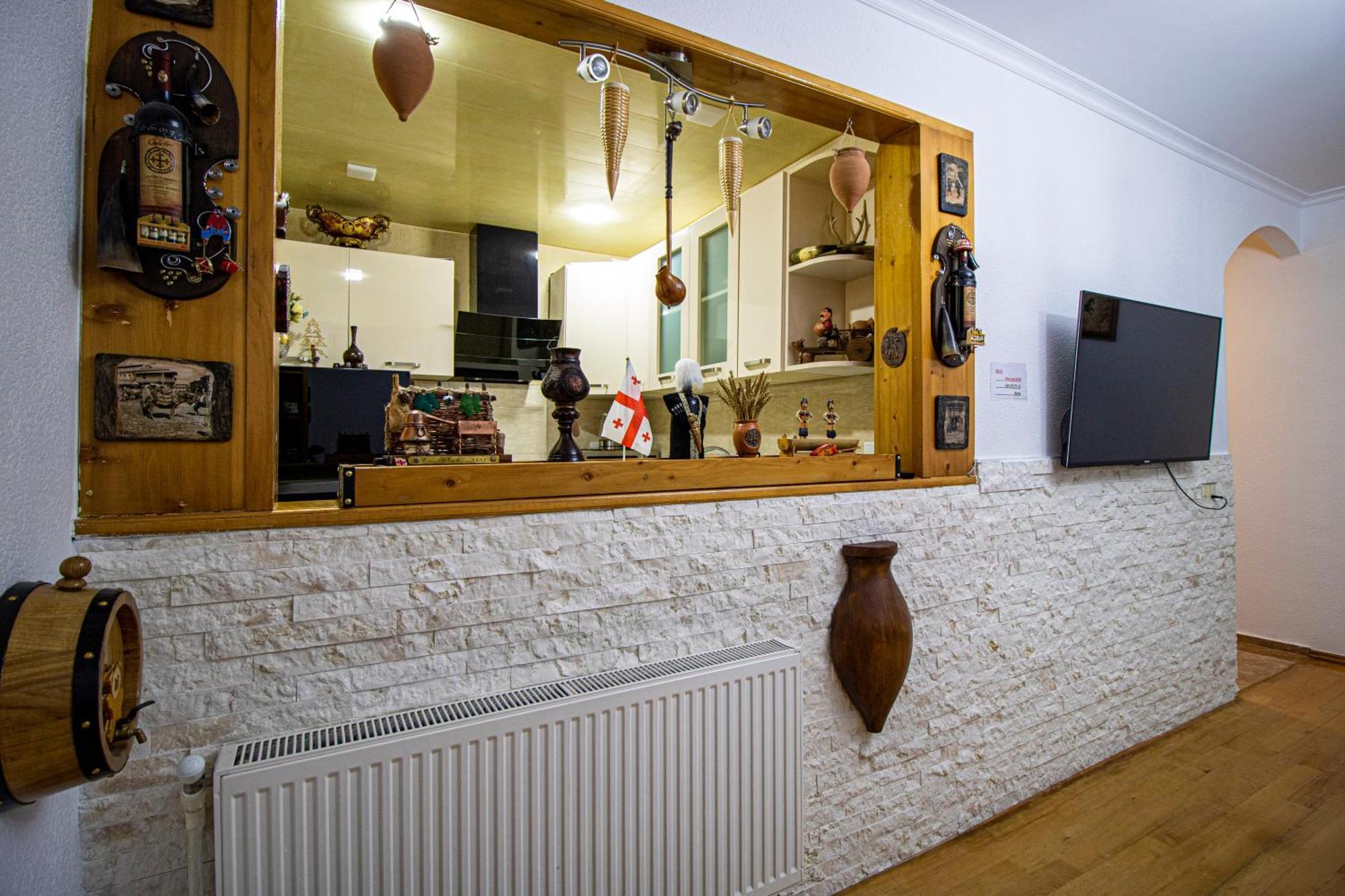 Cozy Apartment On Kostava Tbilisi Eksteriør billede