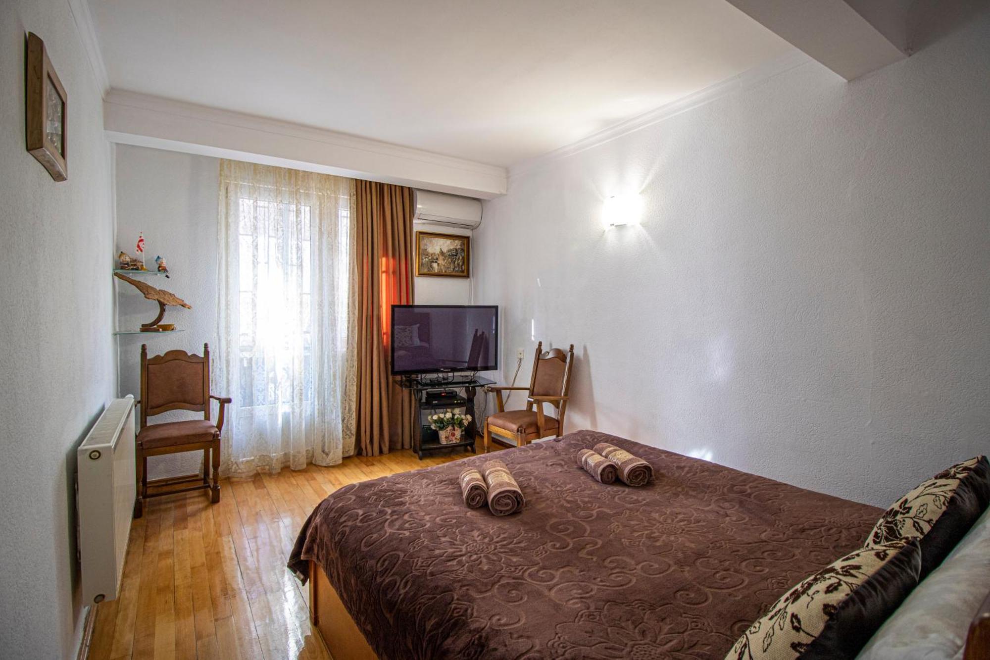 Cozy Apartment On Kostava Tbilisi Eksteriør billede