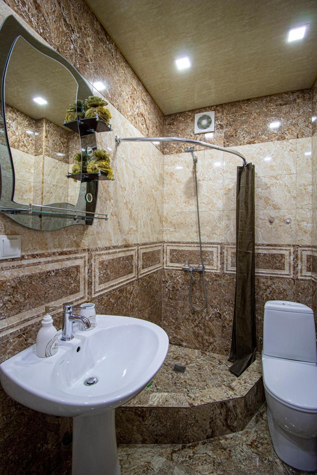 Cozy Apartment On Kostava Tbilisi Eksteriør billede